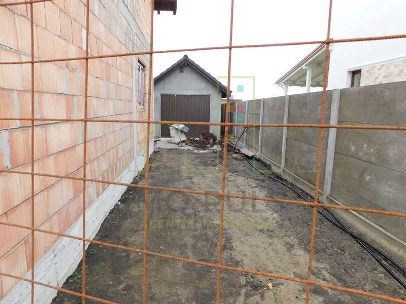 1/2 Duplex. Zona excelenta. Finisaje la alegere
